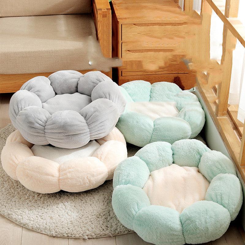 Floral Haven Pet Bed - Luxurious Flower-Shaped Blanket For Dogs And Ca