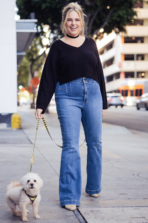 PLUS SIZE - HIGH RISE MODERN FLARE JEANS