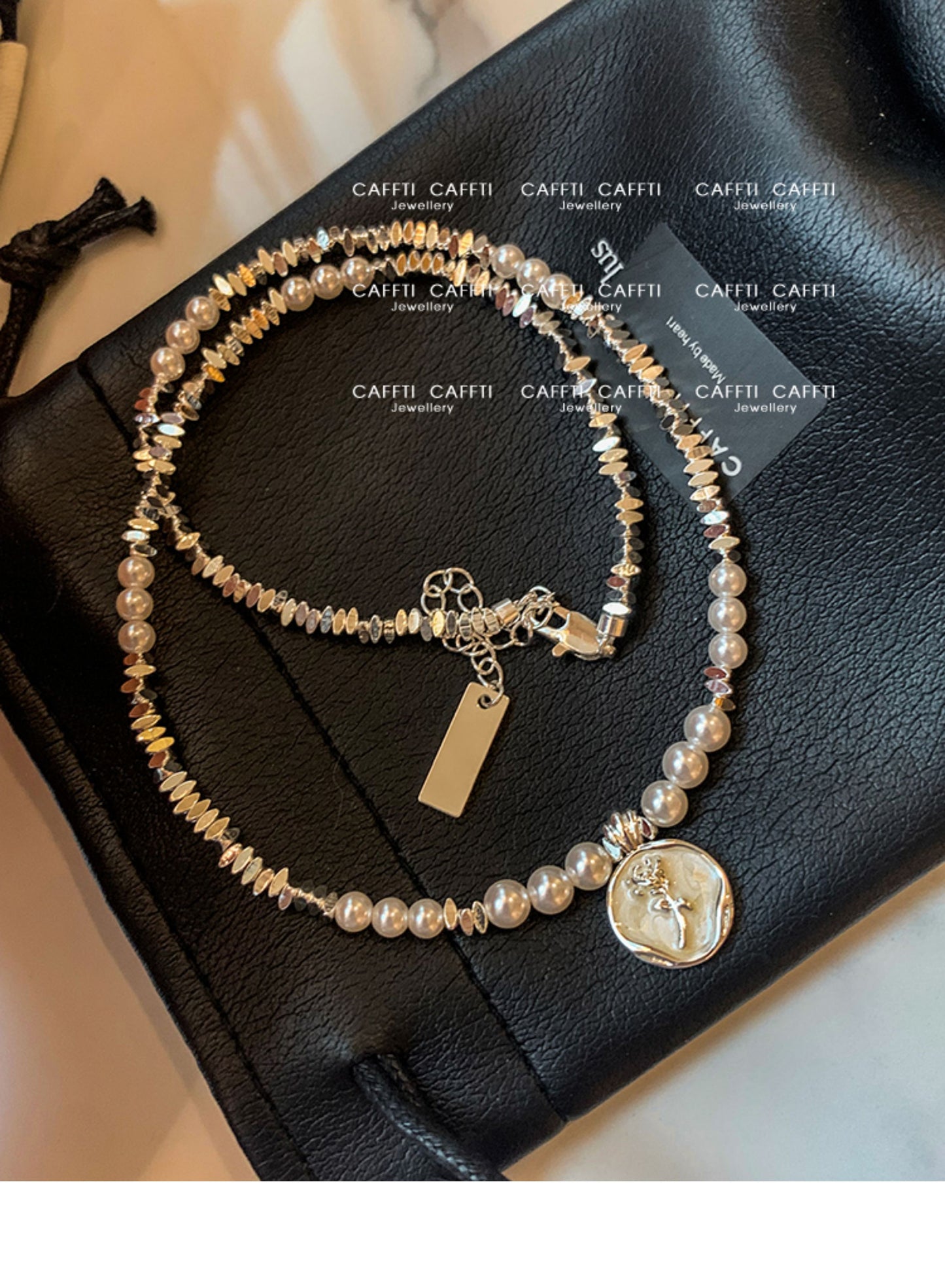 2025 New Arrival Small Pieces of Silver Pearl Sweater Necklace Necklace Accessories Female Fancy Light Luxury Minority Twin Clavicle Chain