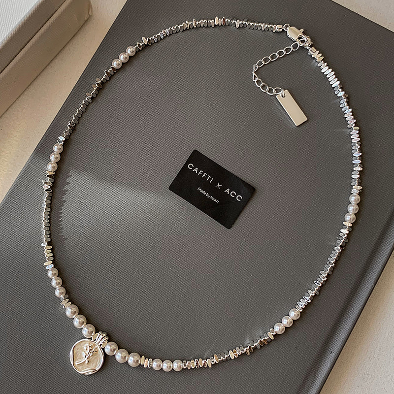 2025 New Arrival Small Pieces of Silver Pearl Sweater Necklace Necklace Accessories Female Fancy Light Luxury Minority Twin Clavicle Chain