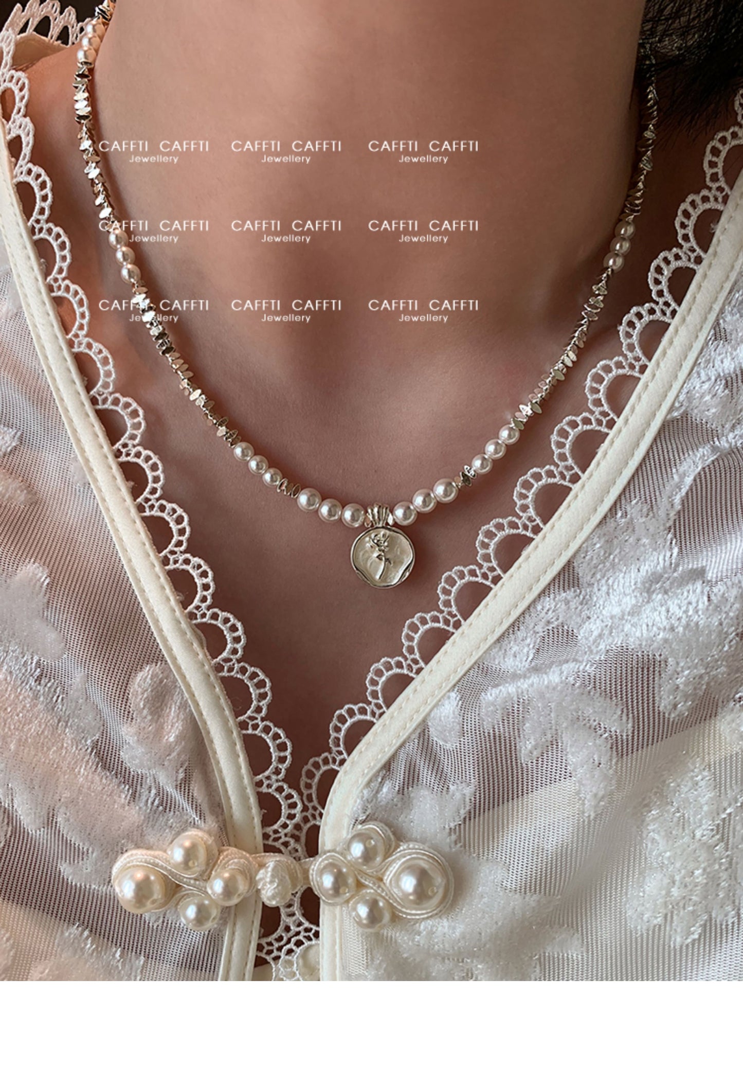 2025 New Arrival Small Pieces of Silver Pearl Sweater Necklace Necklace Accessories Female Fancy Light Luxury Minority Twin Clavicle Chain