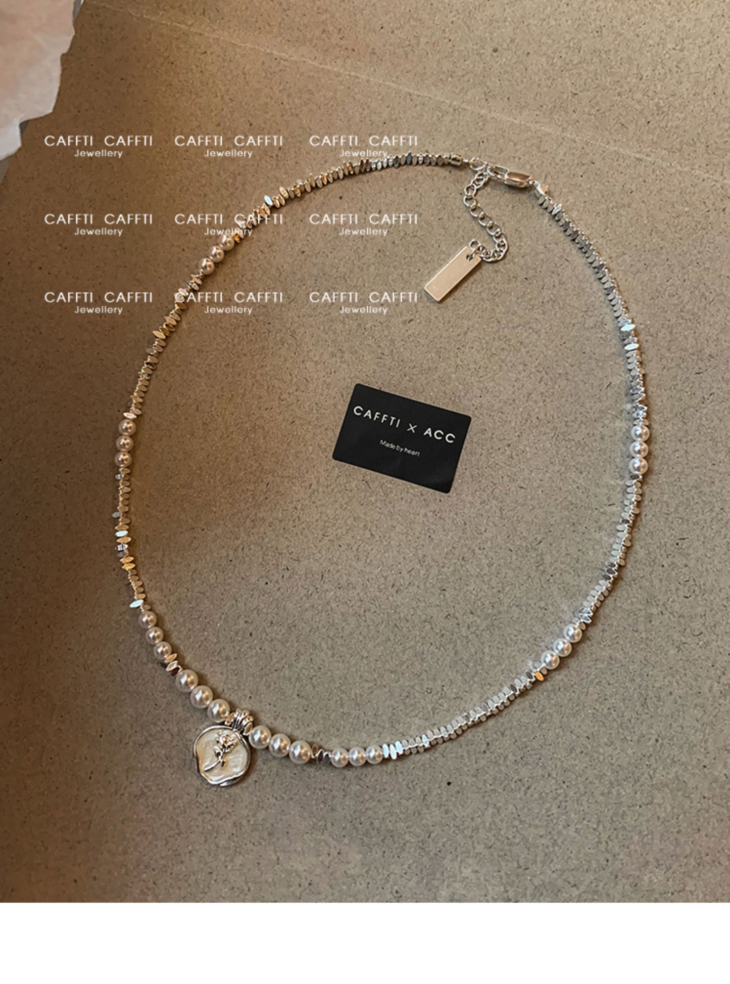 2025 New Arrival Small Pieces of Silver Pearl Sweater Necklace Necklace Accessories Female Fancy Light Luxury Minority Twin Clavicle Chain