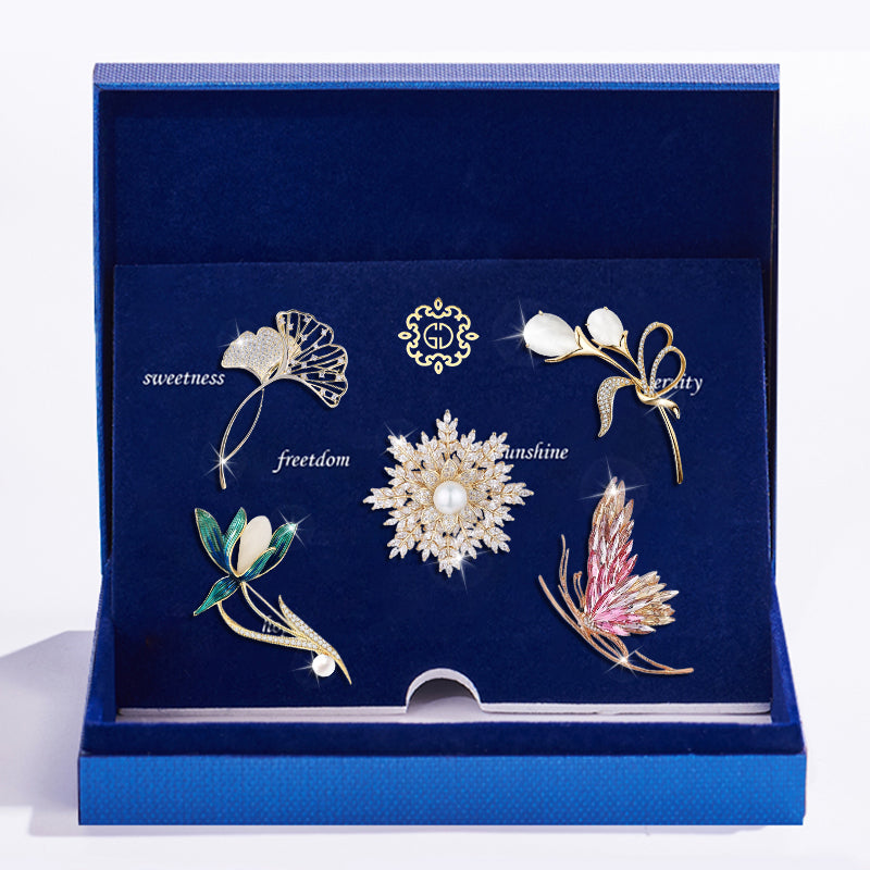 Women's Day Gift to Give Mom for Wife High-End Corsage Brooch Female Classy Exquisite Pin Accessories Fancy