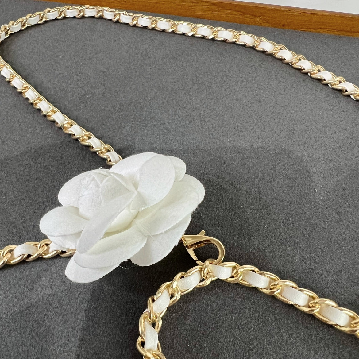 Women's Elegance Spring New Accessories Camellia Decoration Thin Waist Chain Waist-Tight Matching Dress Long Shirt Narrow Belt