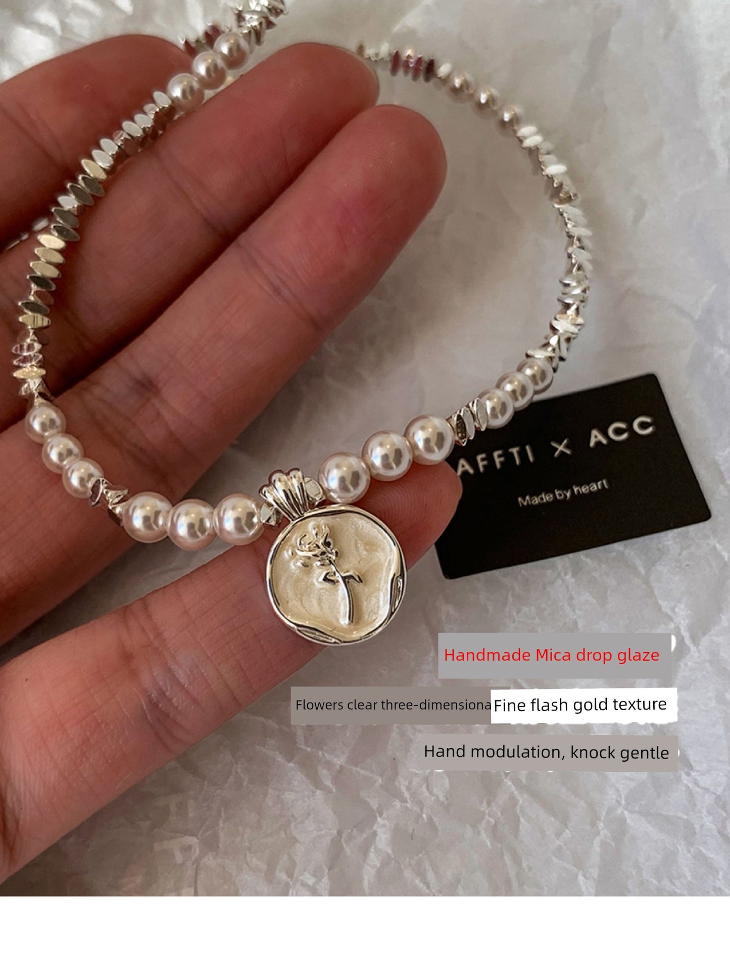 2025 New Arrival Small Pieces of Silver Pearl Sweater Necklace Necklace Accessories Female Fancy Light Luxury Minority Twin Clavicle Chain