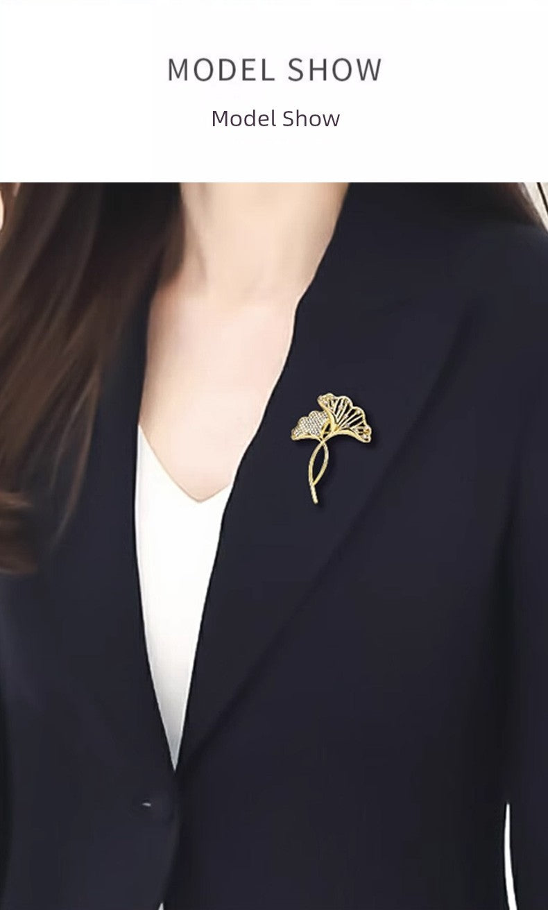 Women's Day Gift to Give Mom for Wife High-End Corsage Brooch Female Classy Exquisite Pin Accessories Fancy