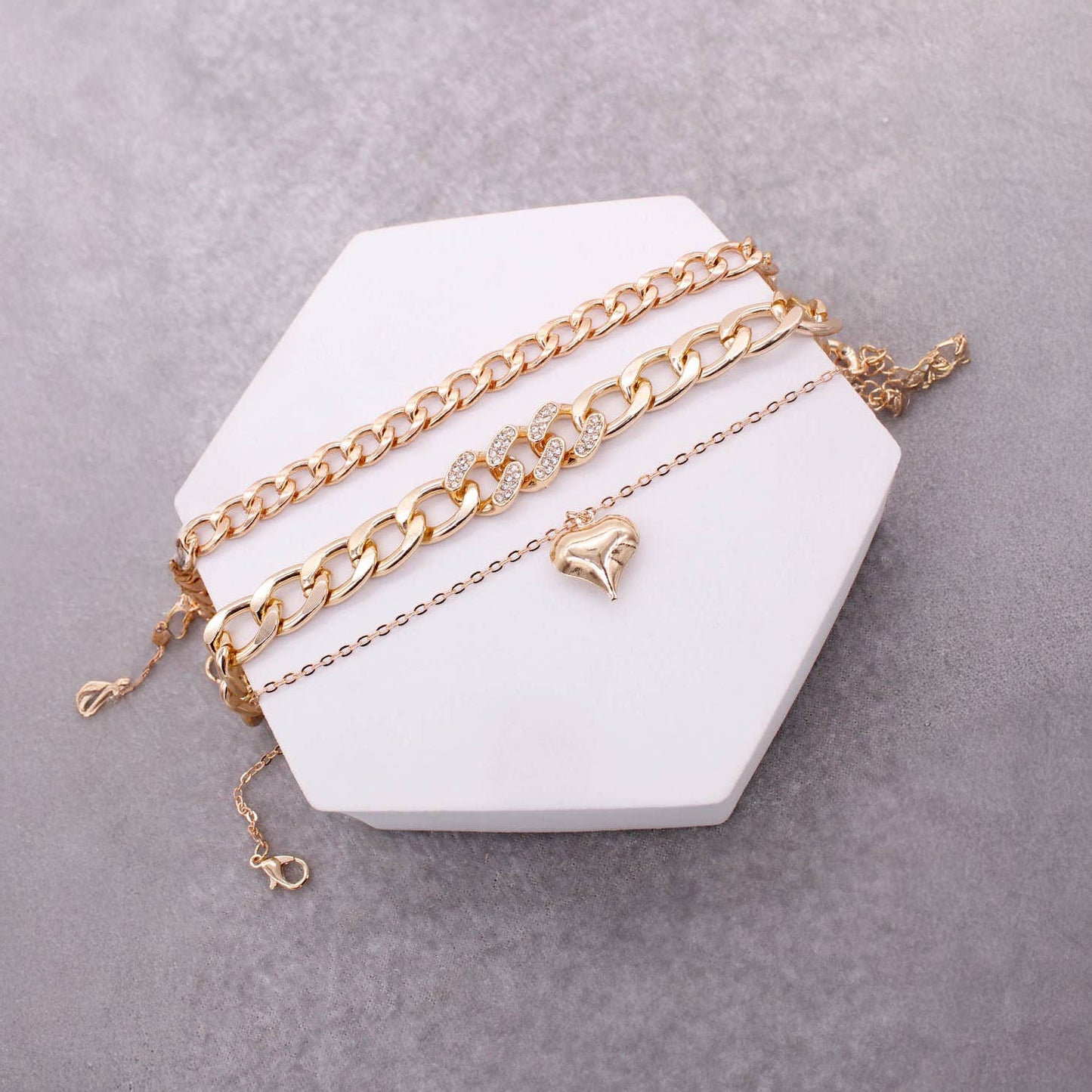 3 ASSORTED HEART PENDANT CHAIN BRACELET SET