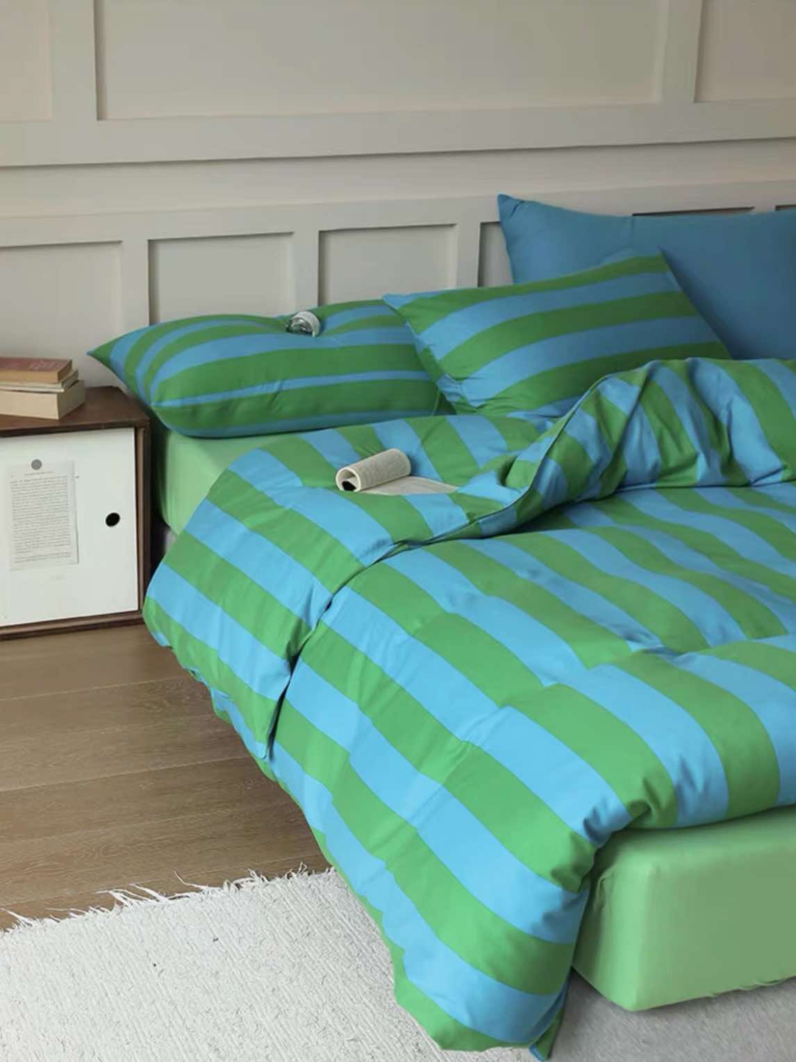 Dopamine Stripe Cotton Queen Size Duvet Cover Set With Pillowcases &