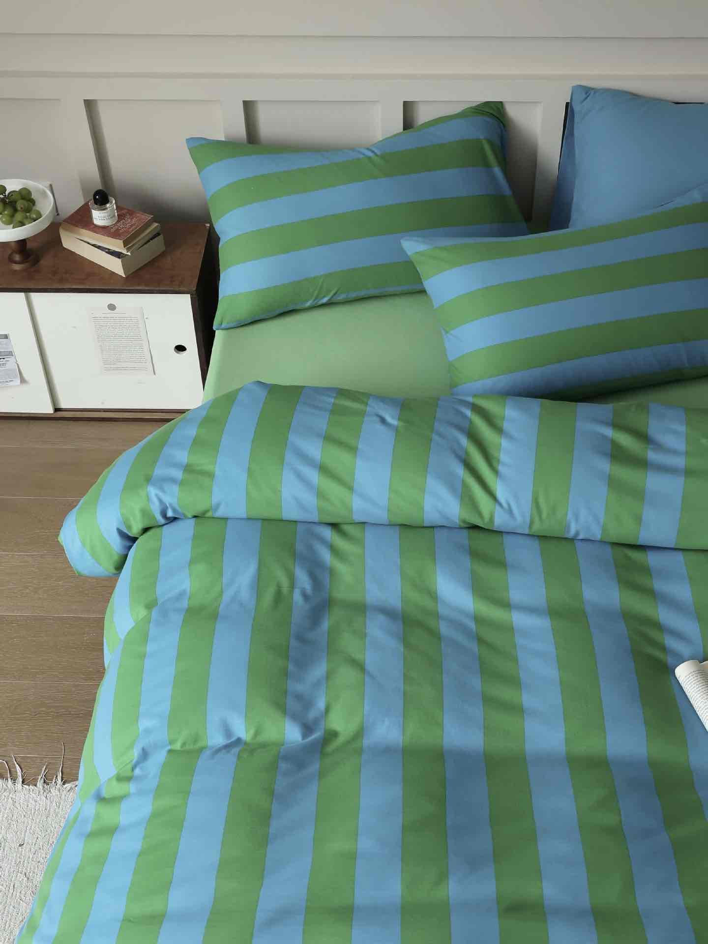 Dopamine Stripe Cotton Queen Size Duvet Cover Set With Pillowcases &