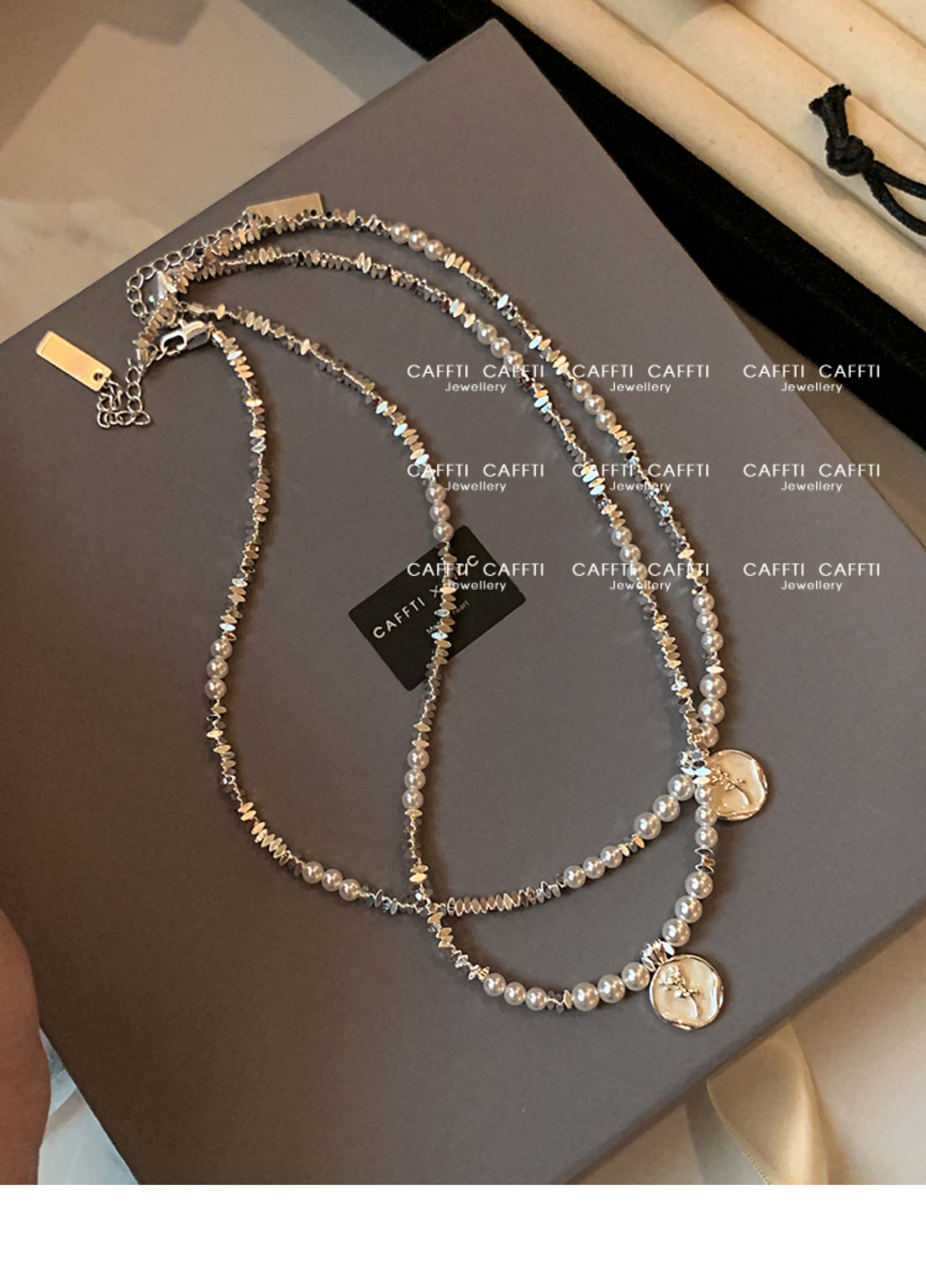 2025 New Arrival Small Pieces of Silver Pearl Sweater Necklace Necklace Accessories Female Fancy Light Luxury Minority Twin Clavicle Chain